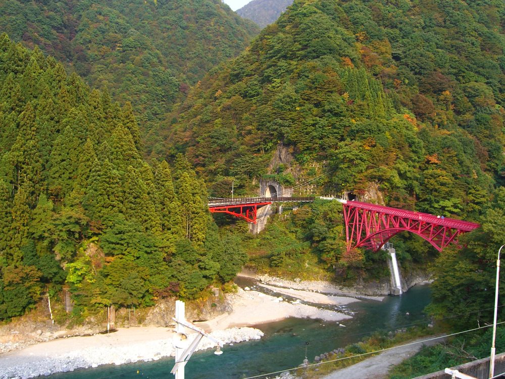 一度は乗りたい＆行きたい　黒部峡谷トロッコ電車　【富山県の観光地】